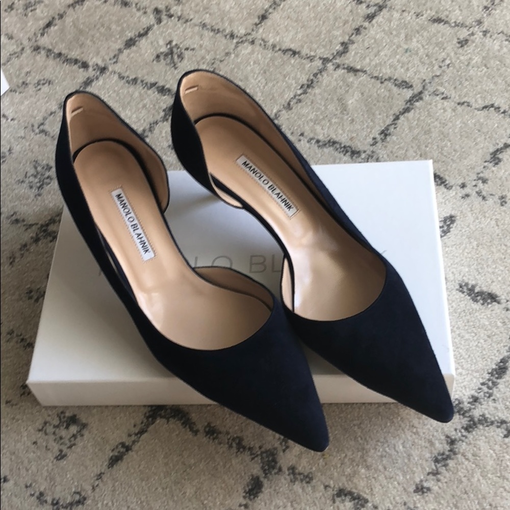 MANOLO BLAHNIK COLLINA. Size 41.5 Navy Suede